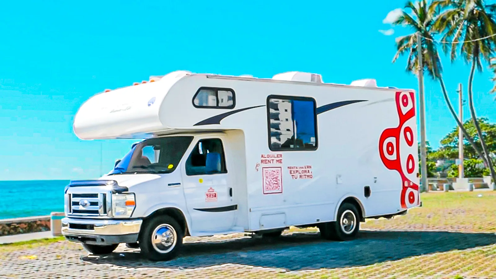 Yaya Campers — Identidad