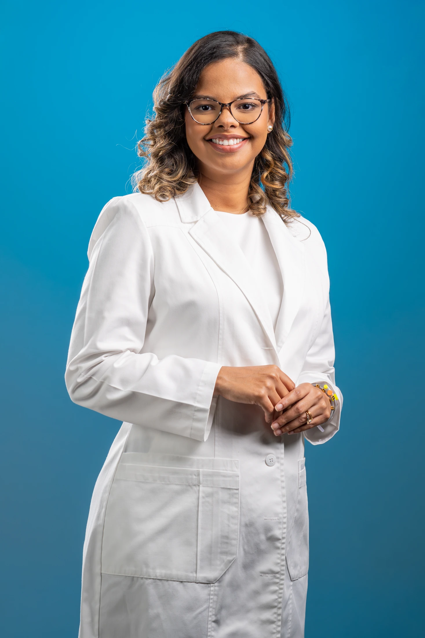 Fotografía profesional de la Dra. Geraldini Castillo