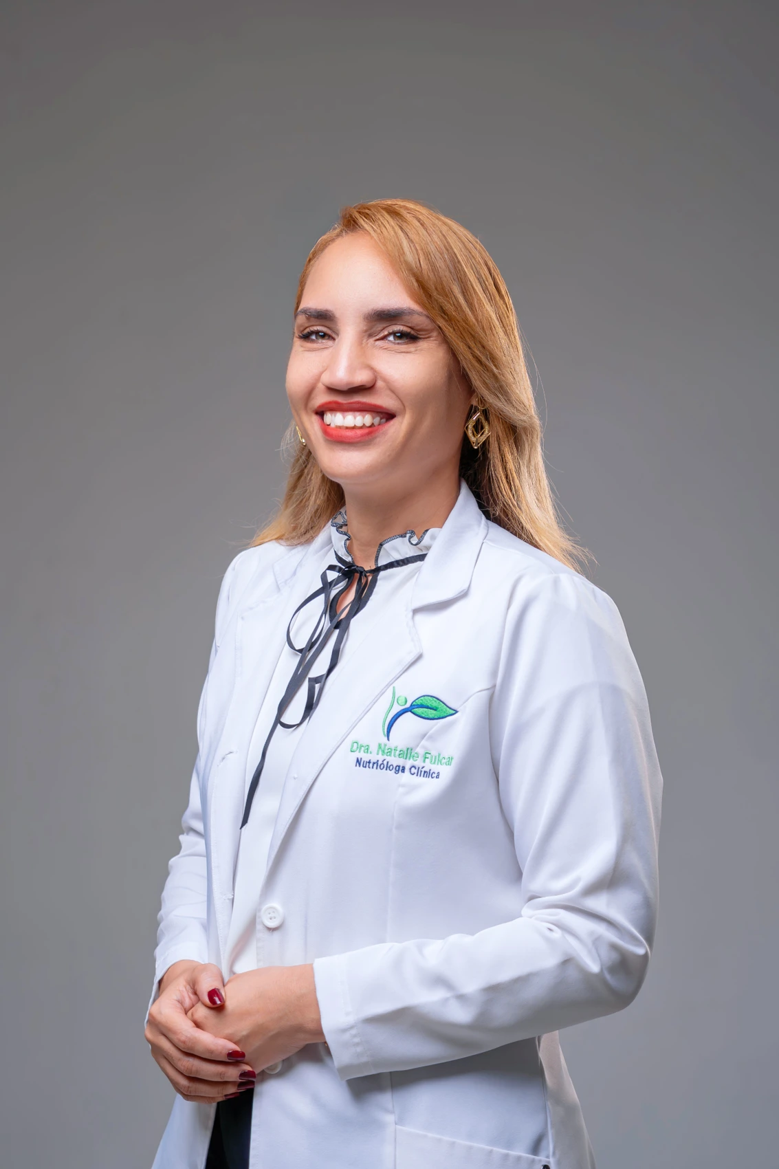 Dr. Natalie Fulcar — Retrato profesional