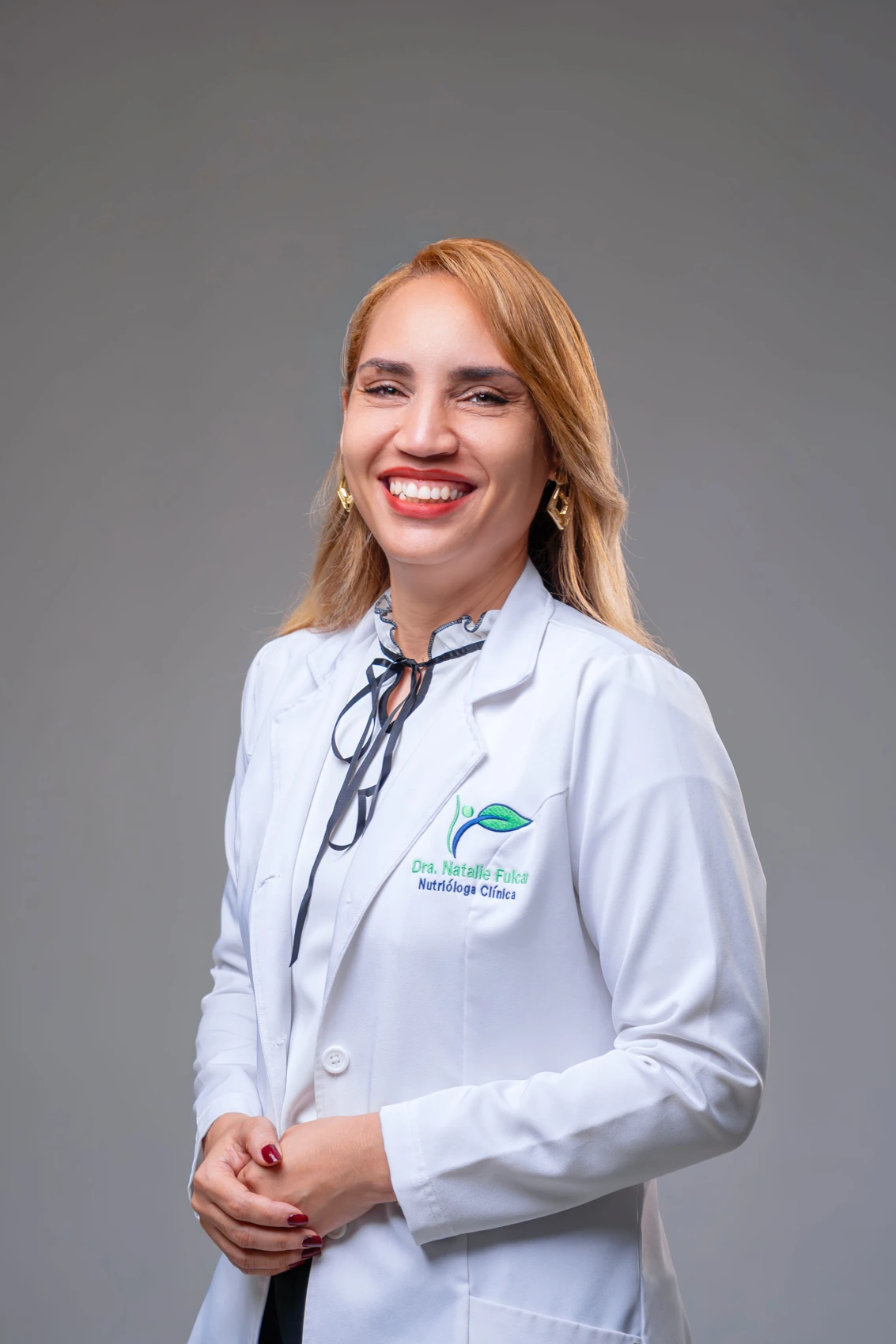 Dr. Natalie Fulcar — Retrato profesional