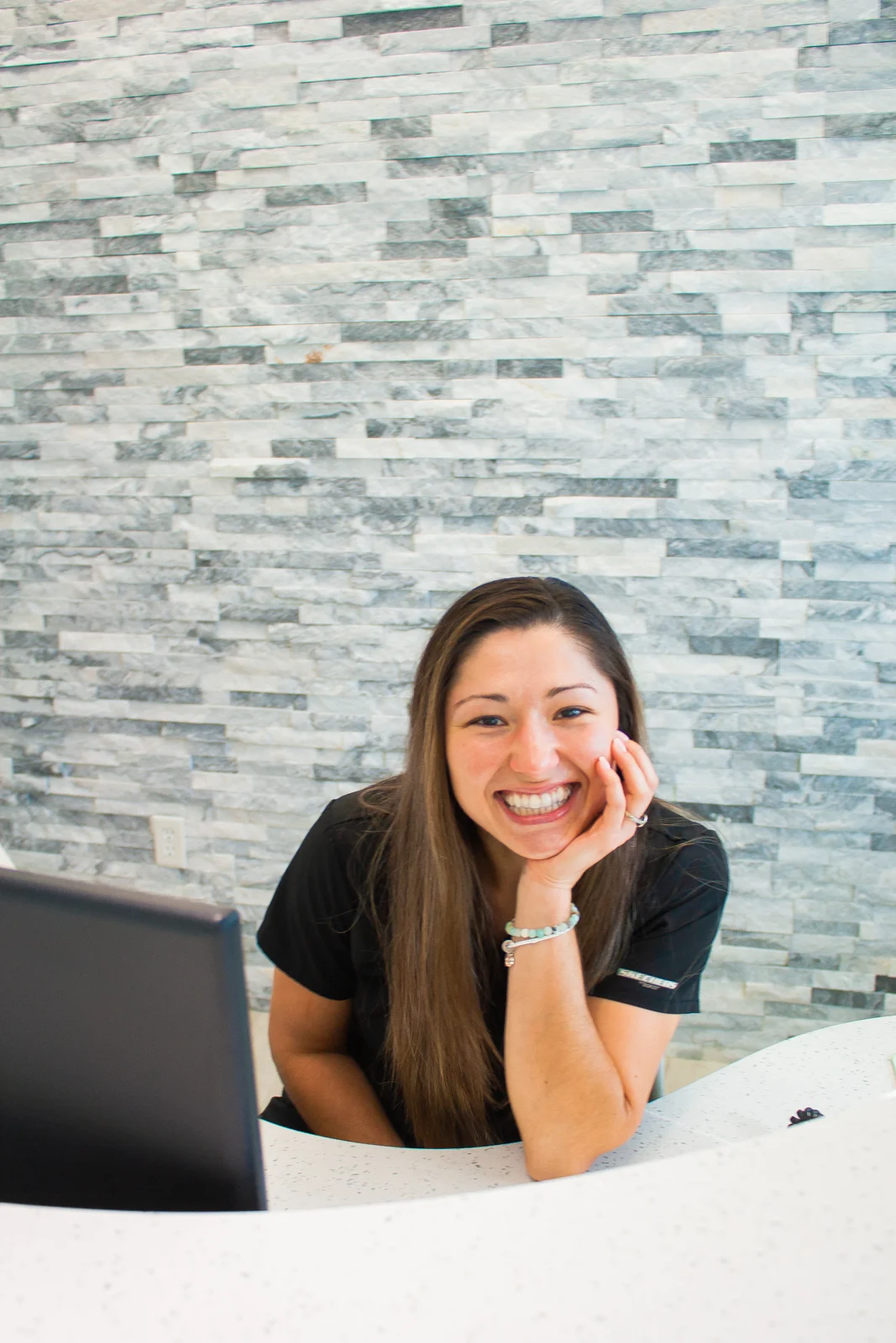New Tampa Smile — Fotografía del archivo de producción